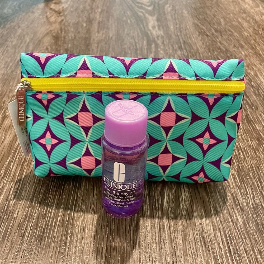 🔥🆕Clinique Makeup Bag & Makeup Remover